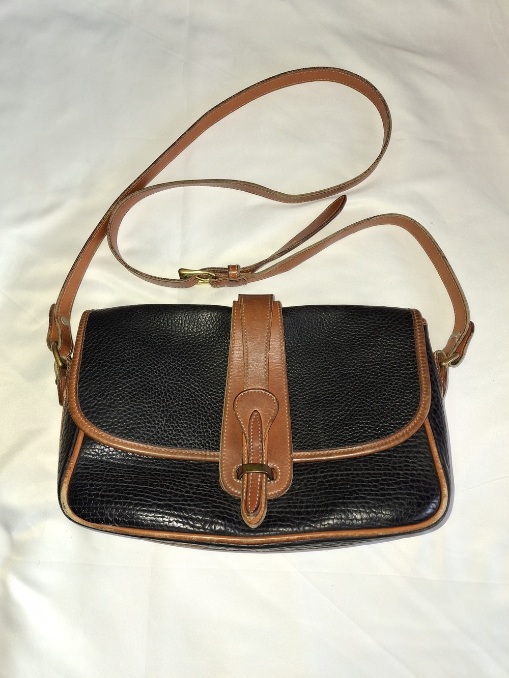Vintage Dooney & Bourke Black Tan Leather Crossbody Made in USA